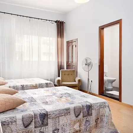 Almada Gasthof Porto